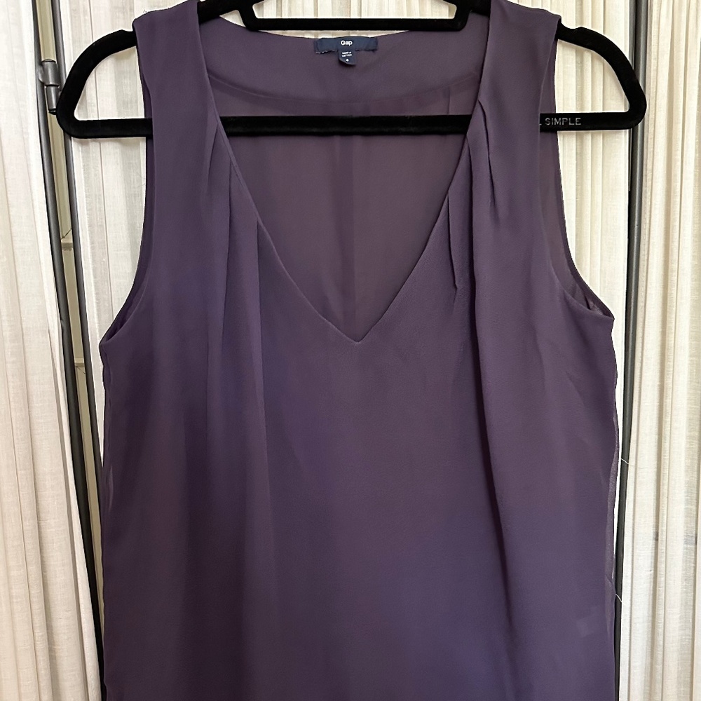 Purple Gap V-neck Sleevless Shell Blouse Size 4